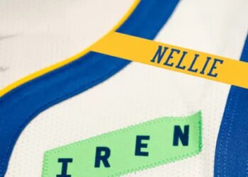 Un patch hommage à Don Nelson sur le maillot des Warriors