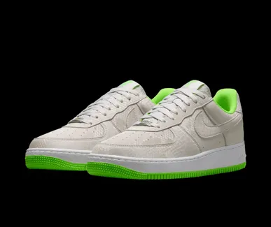 Une touche « Electric Green » sur la Kobe Air Force 1 Low