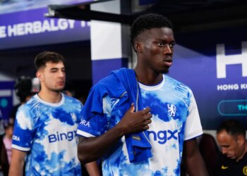 de capitaine en Ligue 1 à indésirable… Mamadou Sarr victime des dérives de BlueCo ?