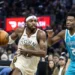 Atlanta et Charlotte s’échangent Buddy Hield et Dorian Finney-Smith