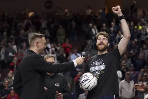 Aux Wolves, la dernière place se joue entre KJ Martin et Drew Timme