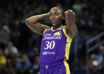Avant de partir, Nneka Ogwumike rejoint le club des 8 000 points