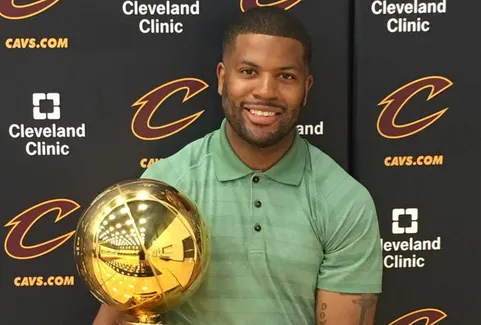 Brandon Weems, de l’ombre de LeBron James au poste de GM des Cavaliers