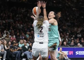 Breanna Stewart sanctionnée d’une faute technique… neuf ans plus tard