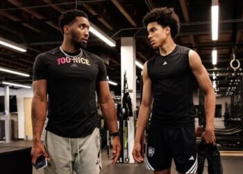 Donovan Mitchell veille sur Mikel Brown Jr. depuis le lycée
