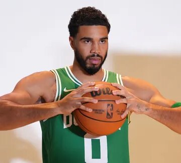 Jayson Tatum, seul maître à bord à Boston