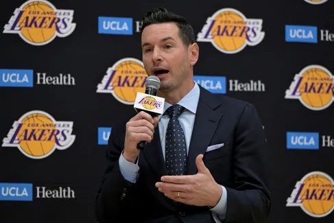 « Je me pince tous les jours en réalisant que j’entraîne les Lakers »