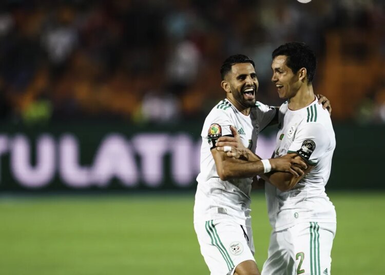 L'Algérie réserve un honneur spécial à Mahrez et Mandi !