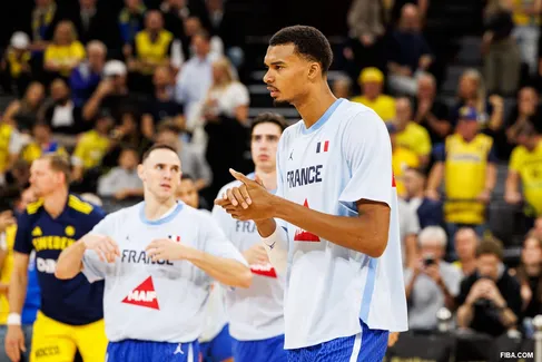 La France grimpe sur le podium du classement FIBA