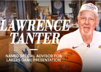 Lawrence Tanter, la voix des Lakers pendant 43 ans, est décédé