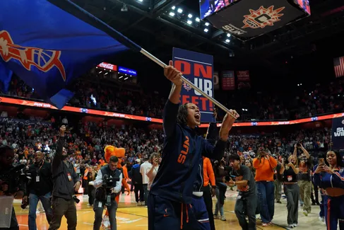 Le Connecticut Sun tire sa révérence sur une victoire