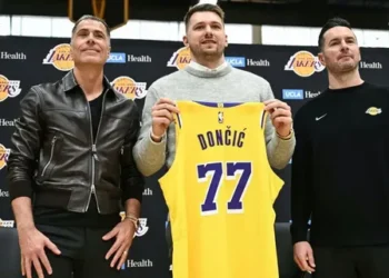 Les Lakers attendent leurs nouveaux propriétaires pour poursuivre leur révolution