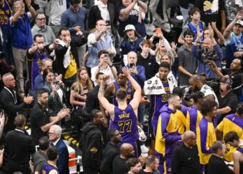 Les Lakers préparent une énorme hausse du prix des billets…