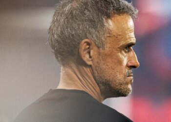 Luis Enrique juge le début de saison "catastrophique" et prévient ses joueurs