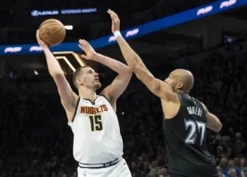 Nikola Jokic désigne Rudy Gobert parmi ses défenseurs les plus coriaces