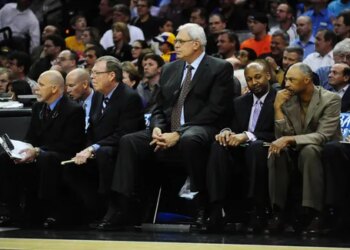 Phil Jackson aura bientôt sa statue devant la salle des Lakers