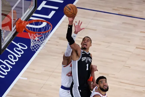 Pour Julius Erving, Victor Wembanyama va remettre les pivots au sommet