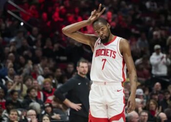 Pourquoi Kevin Durant continue-t-il de répondre à ses « haters » ?