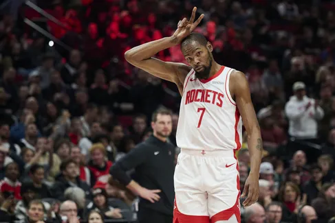 Pourquoi Kevin Durant continue-t-il de répondre à ses « haters » ?