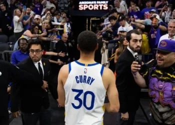 Stephen Curry prolonge à Golden State pour 116 millions de dollars sur deux ans !
