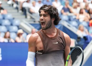 US Open > Arnaud Clément sur la tenue de Carlos Alcaraz : "Je ne trouve pas cela normal. On est sur un court de tennis..."