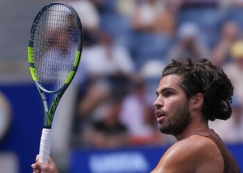 US Open > Carlos Alcaraz a encore du boulot : "C'est un coup qui m'a toujours posé des difficultés"