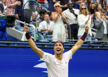 US Open > Toni Nadal sur la célébration manquée d'Alexander Zverev : "Au tennis, de nombreux entraîneurs conseillent à leurs joueurs de ne pas se focaliser sur le score. Nous avons vu l'Allemand pousser ces préceptes à l'extrême"