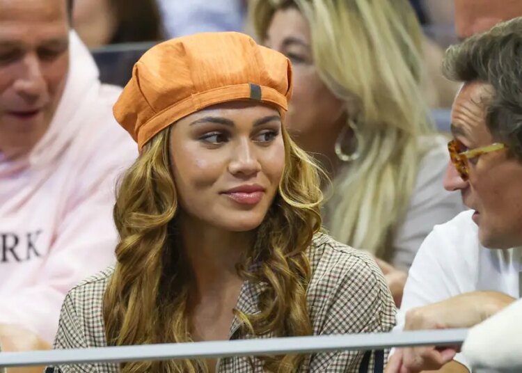 US Open > Zverev à la petite amie de Shelton, présente en tribunes : "Je pensais que tu avais un match aujourd'hui !"