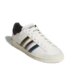 Une adidas Jabbar Lo dédiée au Paris Basket