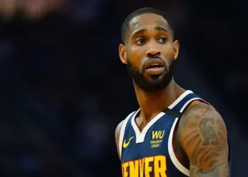 Will Barton poursuit sa reconversion sur le banc des Wolves