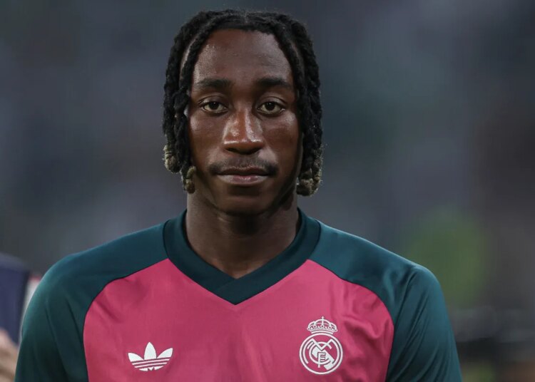 “Pas l’impact d’un joueur aussi cher” : Yan Diomandé confronté aux premiers doutes au Real Madrid