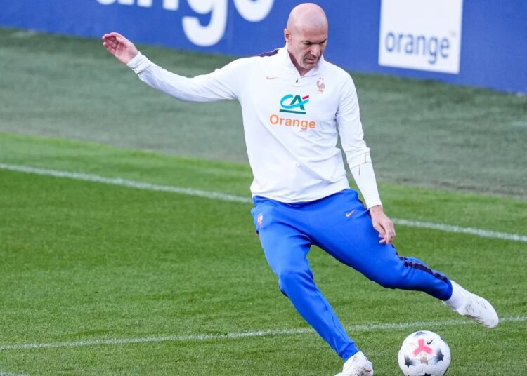 Zinédine Zidane plus technique que ses joueurs ?