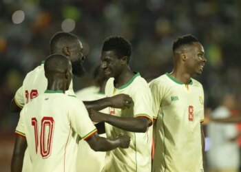 le Cameroun secoué à Brazzaville, c'est cadeau pour le Mali, Bénin et Gabon se lancent