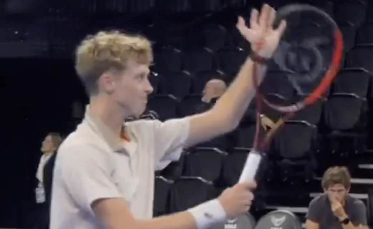 ATP - Grand Prix Auvergne-Rhône-Alpes > Le Français Felix Balshaw, après sa première victoire sur le circuit principal : "Le joueur qui m’a inspiré, c’est Roger Federer. Il a été une idole pour moi"