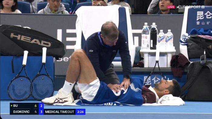 ATP - Pékin > Des images inquiétantes de Novak Djokovic lors de son match à Pékin