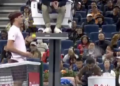 ATP - Pékin > Djokovic à l'arbitre lors de son duel contre Zverev : "C'est l'une des règles les plus stupides que j'aie vues de ma vie. Ça n'a aucun sens"
