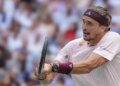ATP - Shanghai > Alexander Zverev, sur son adversaire en demi-finales : "Il joue incroyablement bien. Je m’attends à ce qu'il livre un match de très haut niveau"