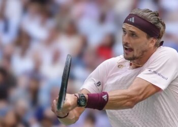 ATP - Shanghai > Alexander Zverev, sur son adversaire en demi-finales : "Il joue incroyablement bien. Je m’attends à ce qu'il livre un match de très haut niveau"