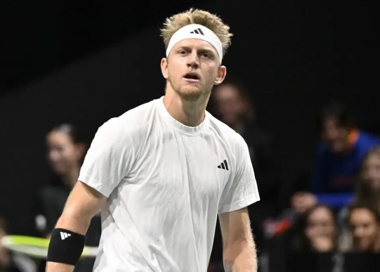 ATP - Shanghai > Davidovich Fokina, vainqueur sur abandon du Français Gea en quarts : "Je suis désolé pour Arthur. Je voulais vraiment faire un bon match contre lui pour voir où j'en suis"