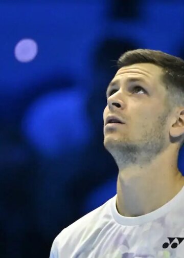 ATP - Shanghai > Hubert Hurkacz, après sa victoire contre Djokovic : "J’ai ressenti un peu de nervosité, ce n’était pas la première fois que je menais d’un break dans un set contre Novak"