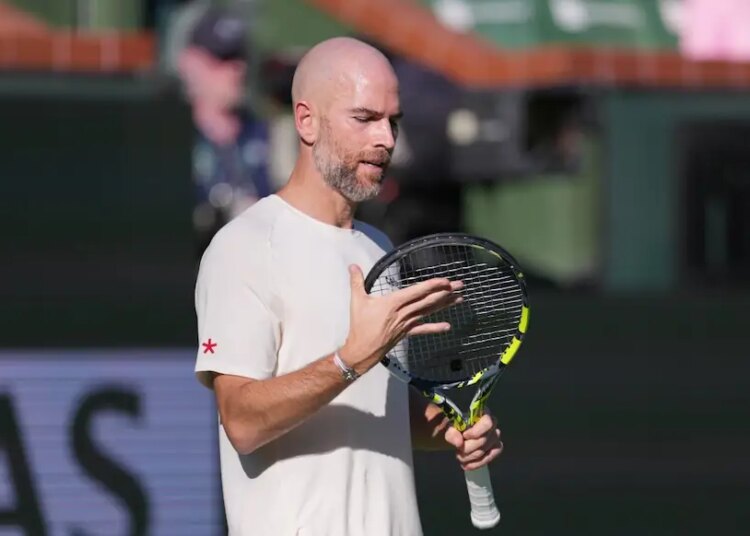 ATP - Shanghai > Mannarino (38 ans) : "J'entends des conseils : 'Il faut en faire un peu moins, mais plus qualitatif'. Pardon, c'est un peu de la branlette. Si tu veux être compétitif face à des mecs de 20 ans, il ne faut pas en faire moins"