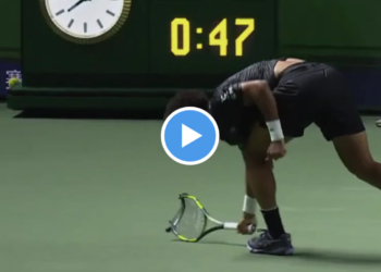 ATP - Shanghai, Vidéos > Le gros coup de sang d'Arthur Fils lors de sa défaite au troisième tour