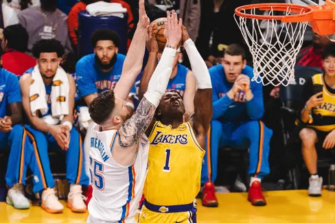Adou Thiero veut sortir de l’ombre aux Lakers