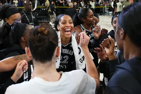 A’ja Wilson envoie Caitlin Clark et le Fever en vacances