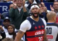 Anthony Davis accueilli comme un MVP à Washington