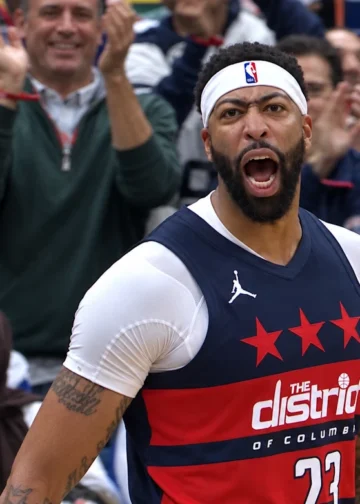 Anthony Davis accueilli comme un MVP à Washington