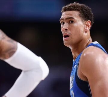 Après douze saisons, les Mavs se séparent de Dwight Powell