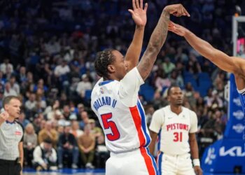 Aux Pistons, J.B. Bickerstaff va devoir faire des déçus