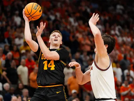 Bennett Stirtz n’a pas froid aux yeux dans les moments chauds