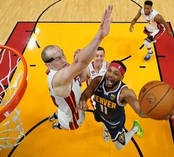 Bruce Brown, un champion NBA contraint de se battre pour un contrat